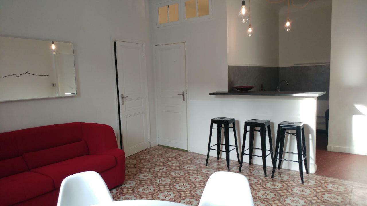 Vintage Vieux-Port Apartment Marseille Bagian luar foto