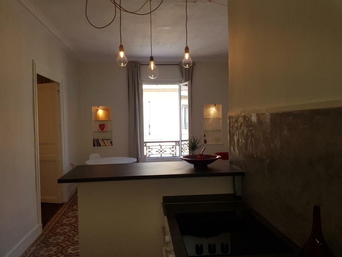 Vintage Vieux-Port Apartment Marseille Bagian luar foto